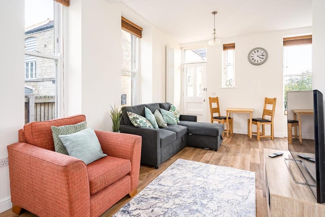 Spacious 2 Bedroom House With Stunning Views Bath Exterior foto